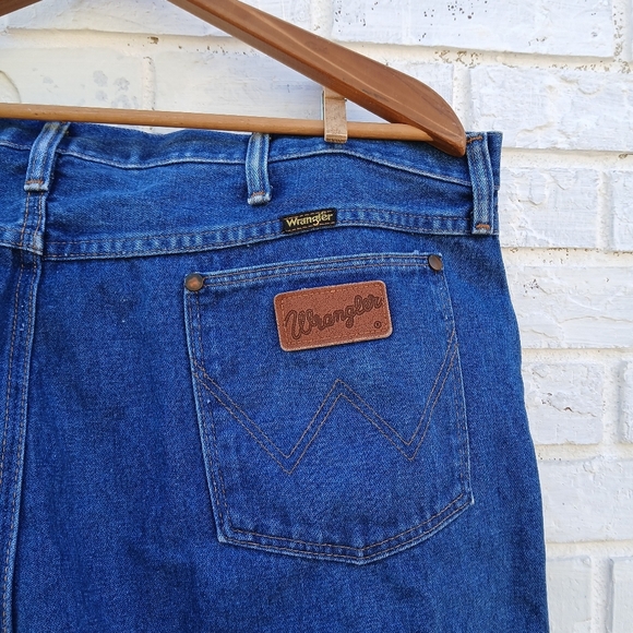 Vintage Wrangler Jeans Made in USA 46x32 - Picture 1 of 7